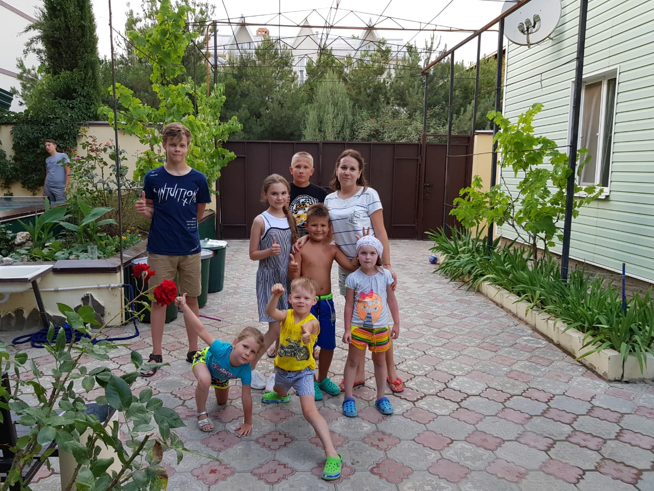 Отдых с детьми в Песчаном: гостевой дом Фортуна